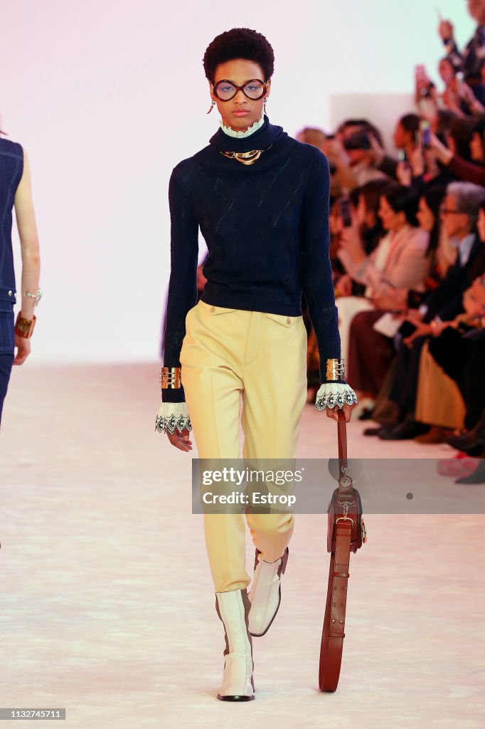Chloe : Runway - Paris Fashion Week Womenswear Fall/Winter 2019/2020