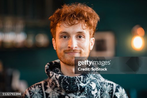 Headshot van een jonge volwassene Headshot van een jonge volwassene