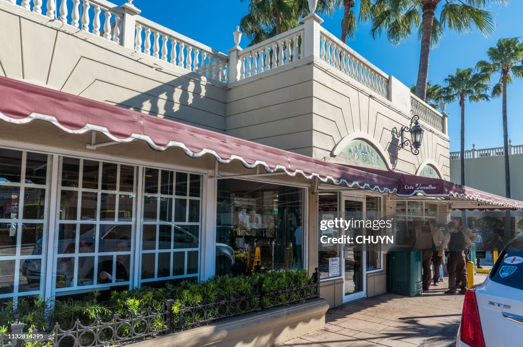 Versailles Restaurant