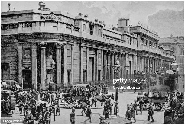 ilustraciones, imágenes clip art, dibujos animados e iconos de stock de fotografía antigua en blanco y negro de inglaterra y gales: banco de inglaterra, londres - ribera característica de la tierra