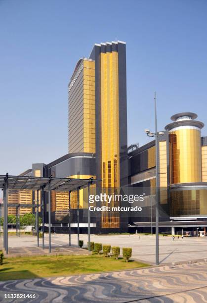 sands macau casino and hotel complex, macau, china - hotel & gold club stock pictures, royalty-free photos & images