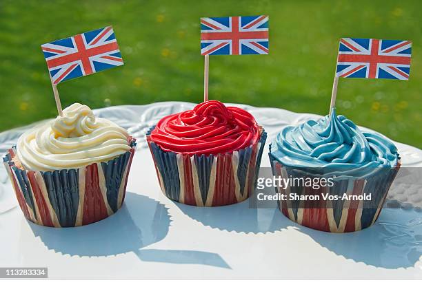 three british cupcakes - british flag cake stock pictures, royalty-free photos & images