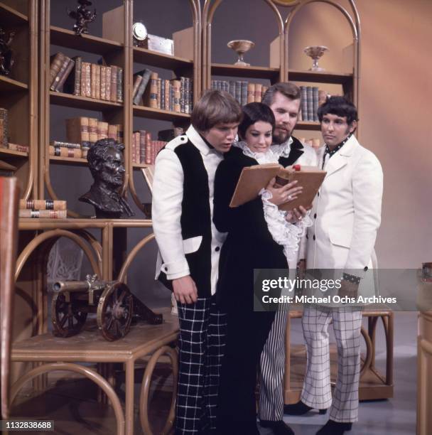 Kenny Rogers, Thelma Camacho, Mike Settle and Terry Williams of the band "Kenny Rogers & The First Edition" pose for a portrait session in 1967.