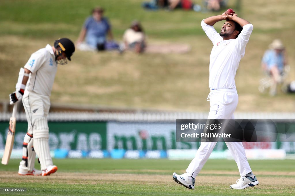 New Zealand v Bangladesh - 1st Test: Day 2