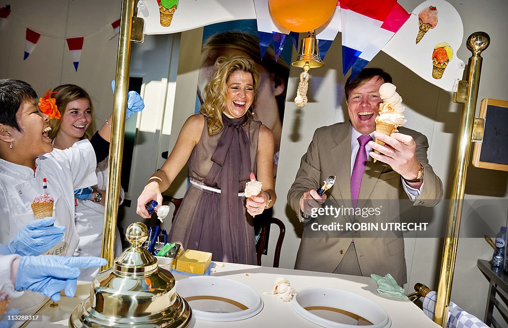 Dutch Princess Maxima (C) and Prince Wil