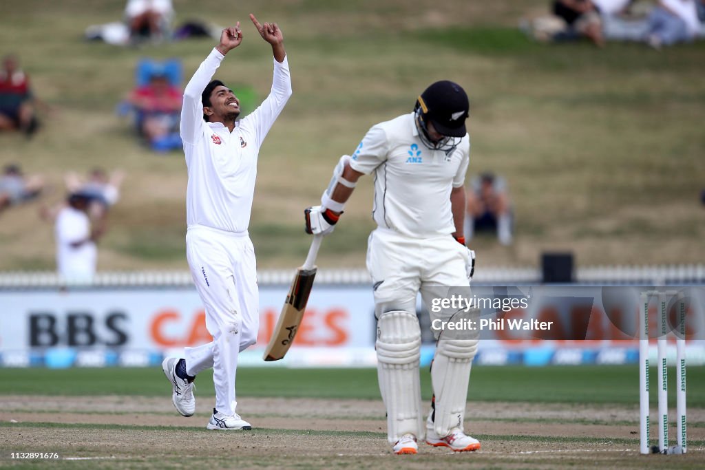 New Zealand v Bangladesh - 1st Test: Day 2
