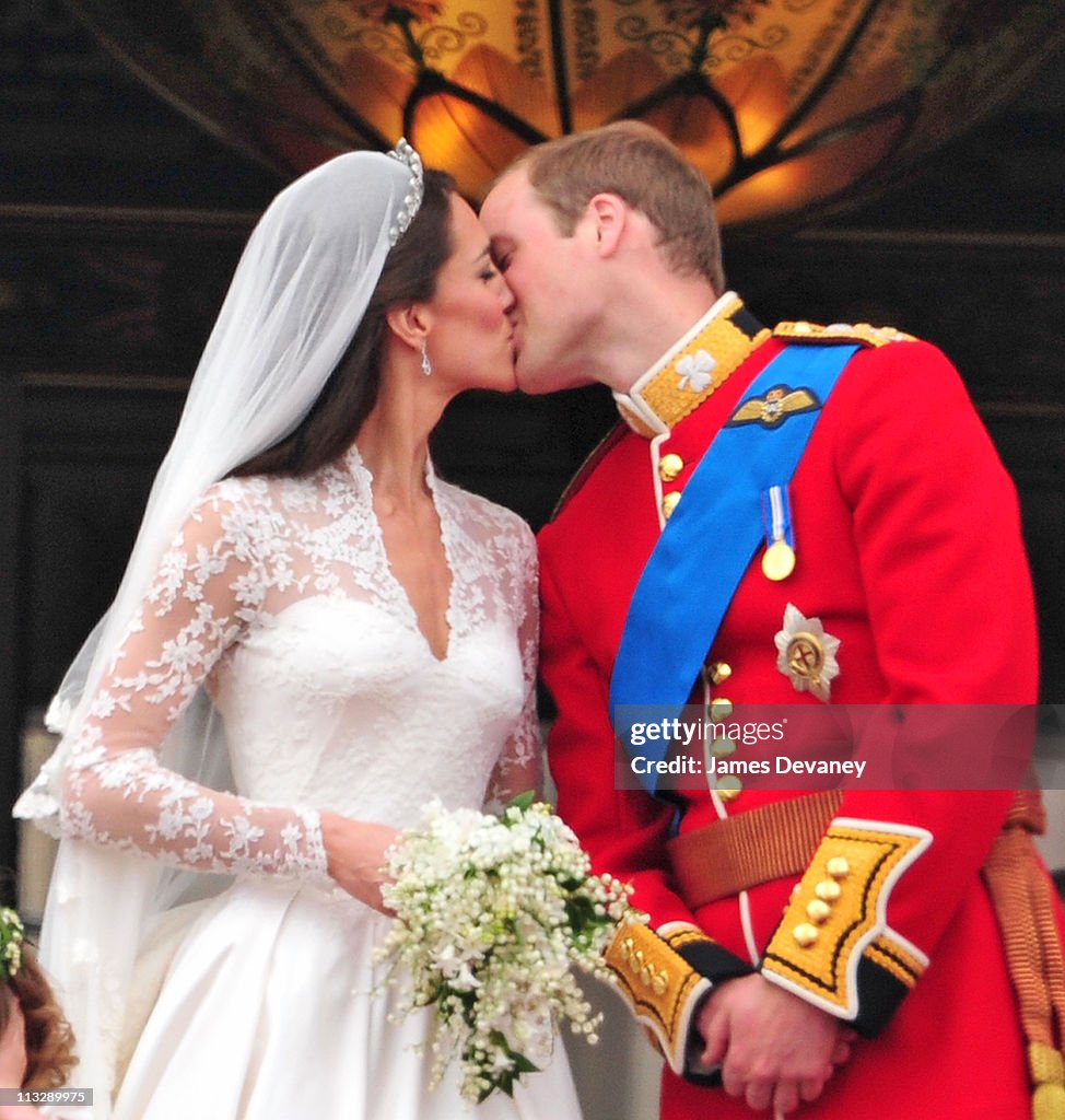 The Wedding of Prince William with Catherine Middleton - Procession