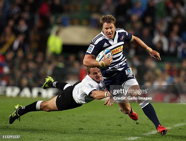 Jean de Villiers of the Stormers in action during the Vodacom Super Rugby match between DHL Stormers and Sharks from DHL Newlands Stadium on April...