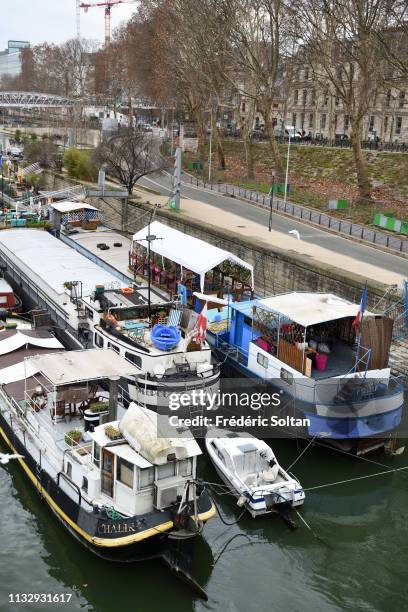 Business district around the Quai d'Austerlitz, in the 13th arrondissement of Paris, on the banks of the Seine, listed as a UNESCO World Heritage...