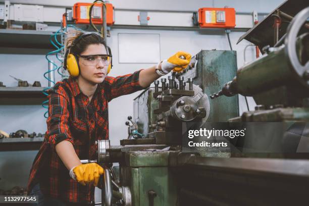 Lasing Workers Lathe Factory Worker Photos and Premium High Res Pictures - Getty Images