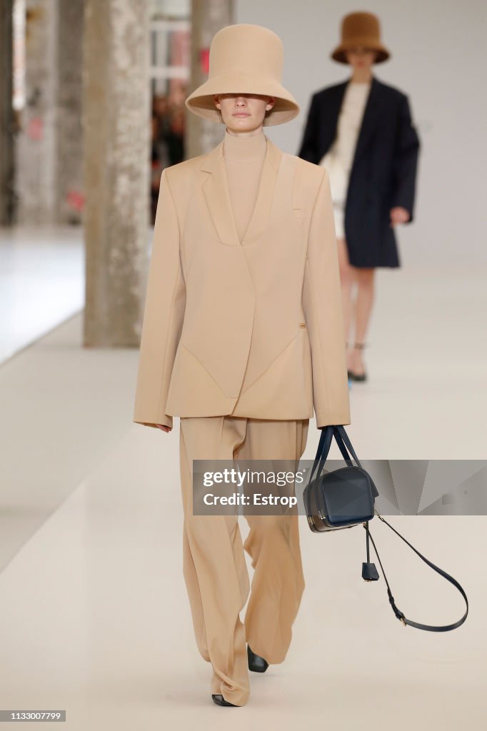 Nina Ricci : Runway - Paris Fashion Week Womenswear Fall/Winter 2019/2020