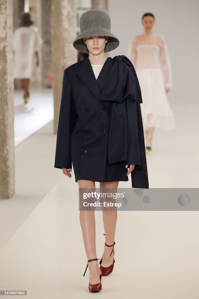 Nina Ricci : Runway - Paris Fashion Week Womenswear Fall/Winter 2019/2020