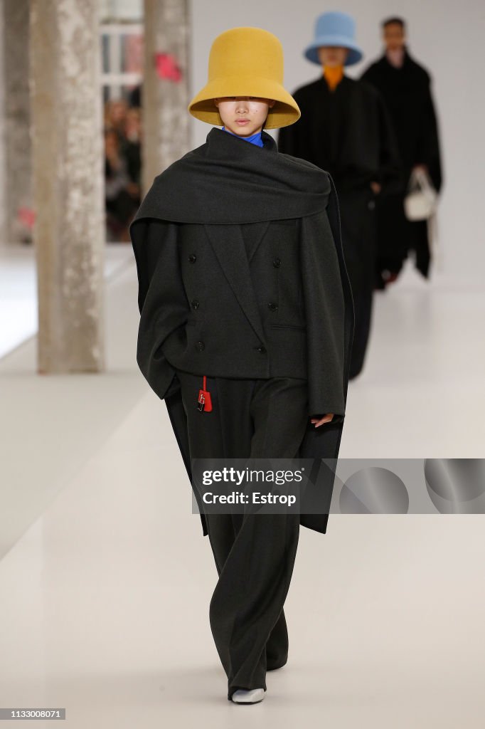 Nina Ricci : Runway - Paris Fashion Week Womenswear Fall/Winter 2019/2020