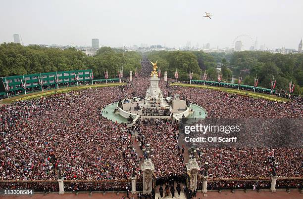 General view of atmosphere in the Mall and around the Victoria Memorial filled with well-wishers celebrating the Royal Wedding of Prince William,...