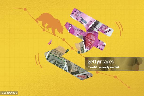 Notes Rupees Graph 690 Rupees Graph Stock Photos, High-Res Pictures, and Images - Getty Images