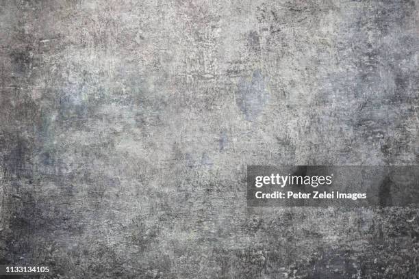 grey grunge background - verwittert stock-fotos und bilder