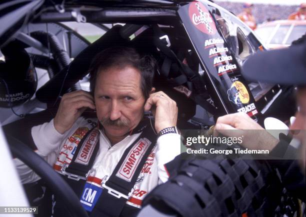 Daytona 500: Dale Earnhardt in care before race at Daytona International Speedway. Daytona, FL 2/15/1998 CREDIT: George Tiedemann