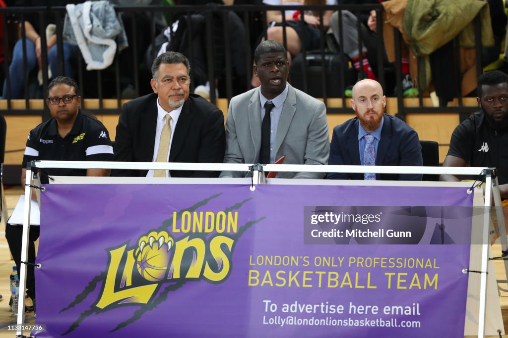 London Lions v Surrey Scorchers