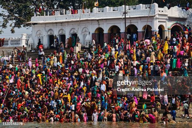 ritual bathing on ganges river, bihar, india - bihar bildbanksfoton och bilder