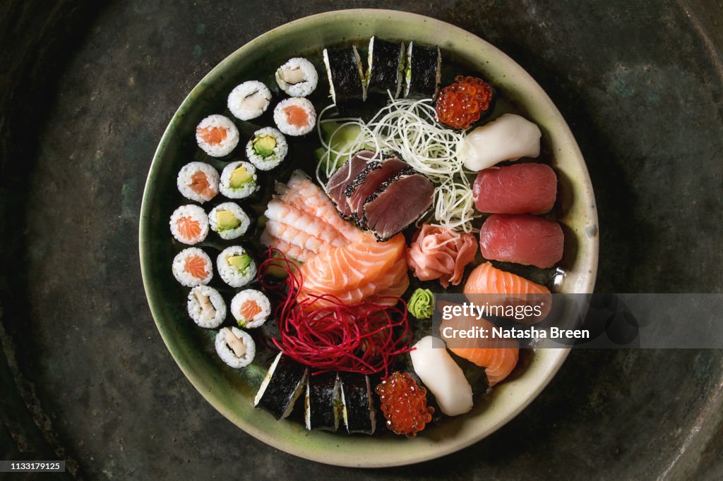 Sushi sashimi set