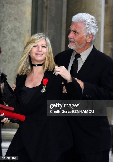 President Nicolas Sarkozy Awards The 'Legion D'Honneur' To Barbra Streisand At The Elysee Palace In Paris, France On June 28, 2007 - Barbra Streisand...