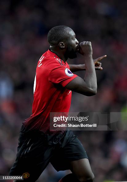 Romelu Lukaku of Manchester United celebrates after scoring his