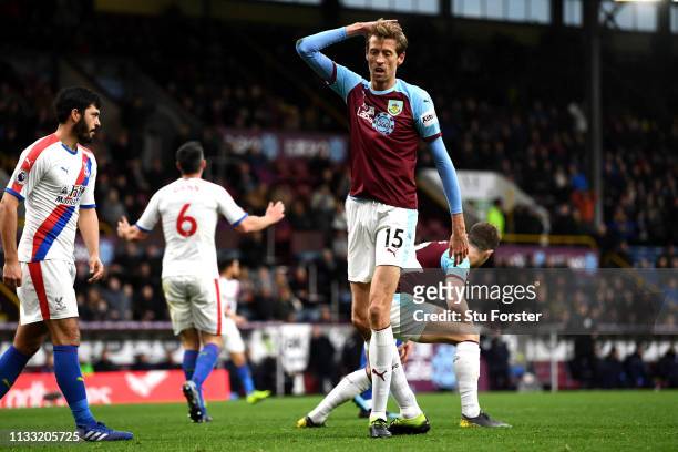 Peter Crouch of Burnley looks dejected during the Premier League match between Burnley FC and Crystal Palace at Turf Moor on March 02, 2019 in...