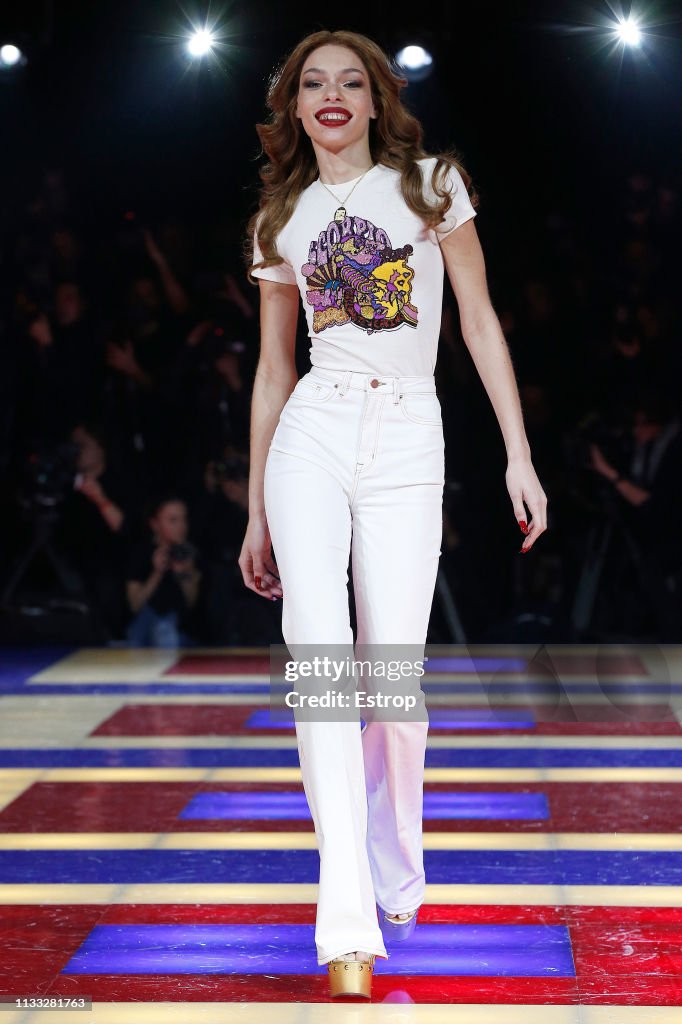Tommy Hilfiger TOMMYNOW Spring 2019 : TommyXZendaya Premieres : Runway At The Theatre Des Champs Elysees In Paris