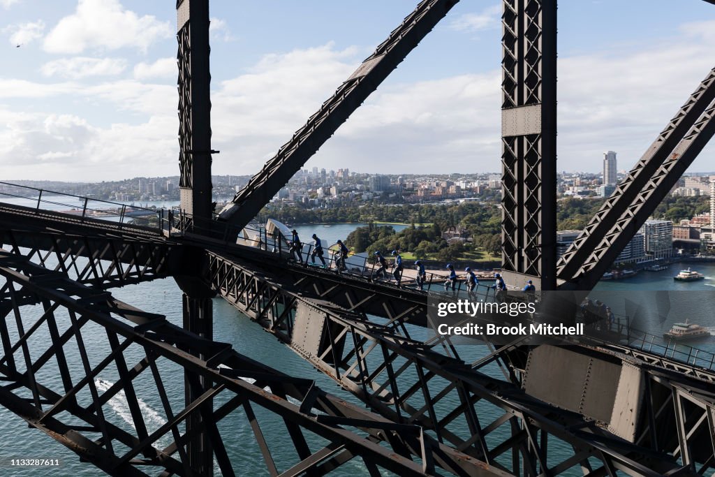 Sydneysiders Marks 30th Anniversary Of Clean Up Sydney Harbour