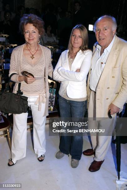 People At Haute Couture Fall Winter 2006 Fashion Show - On July 7Th, 2005 - In Paris, France - Here, Michel Piccoli With His Wife And Daughter Misia