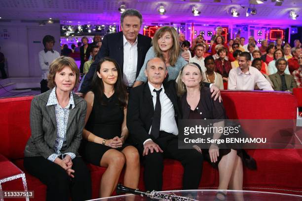 'Vivement Dimanche' Tv Show In Paris, France On May 21, 2008 - Miou Miou, Guy Marchand and his wife Adelina, Marie-Christine Barrault, Michel...
