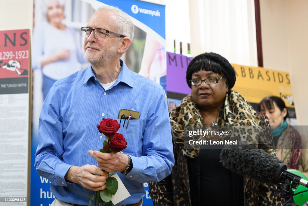 Jeremy Corbyn Visits Finsbury Park Mosque