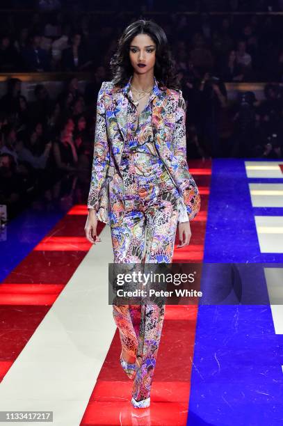 Model walks the runway during the Tommy Hilfiger TOMMYNOW Spring 2019 : TommyXZendaya Premieres at Theatre des Champs-Elysees on March 02, 2019 in...