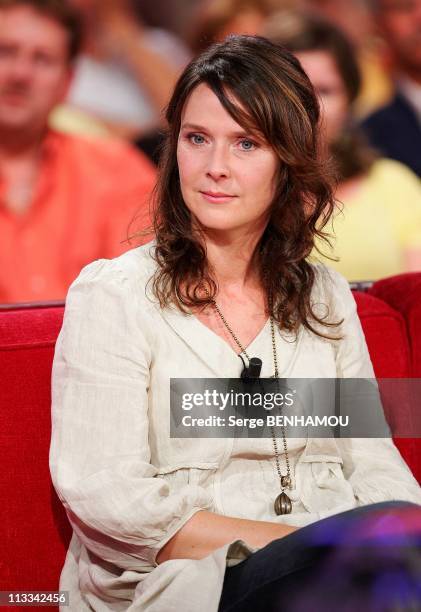 Vivement Dimanche' Tv Show In Paris, France On September 09, 2008 - Emmanuelle Cosso-Merad.