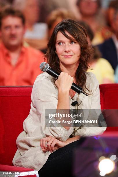 Vivement Dimanche' Tv Show In Paris, France On September 09, 2008 - Emmanuelle Cosso-Merad.