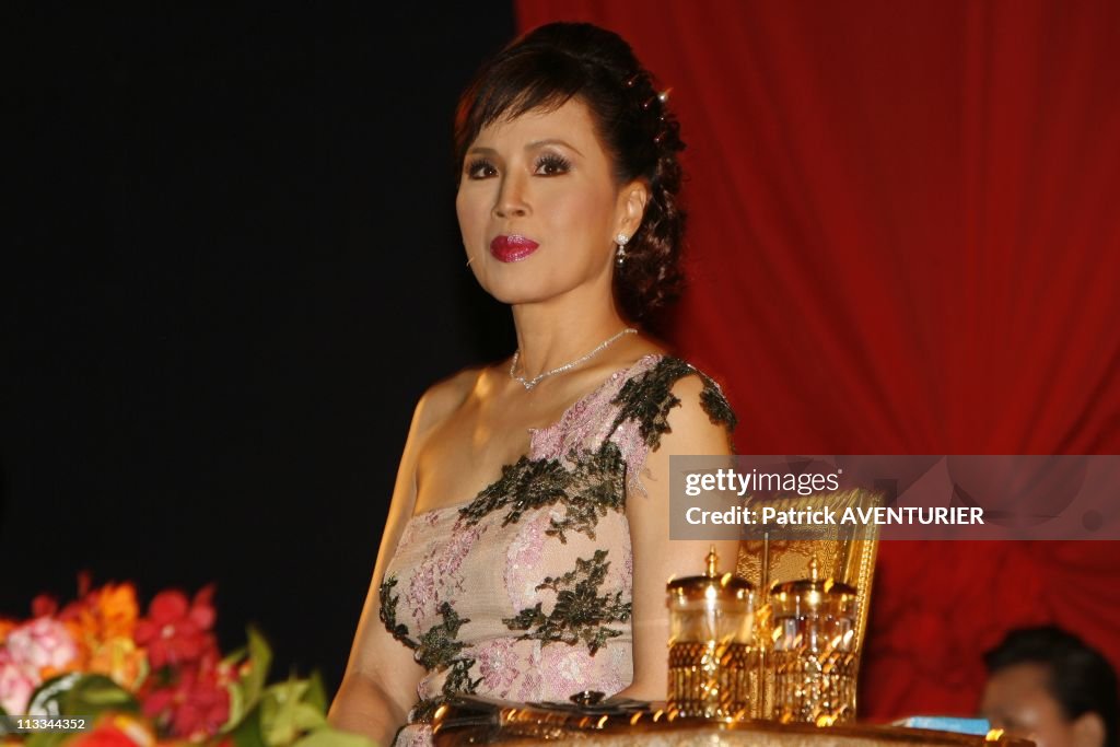 Princess Ubol Ratana presents the 2008 Golden Kinaree awards at the Bangkok international film festival in Bangkok, Thailand on September 28, 2008.