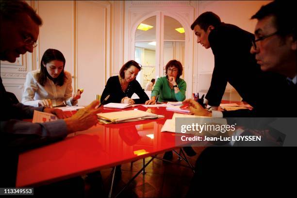 Exclusive - A Week At The French Socialist Presidential Candidate Segolene Royal'S Campaign Headquarter In Paris, France On February 08, 2007 -...