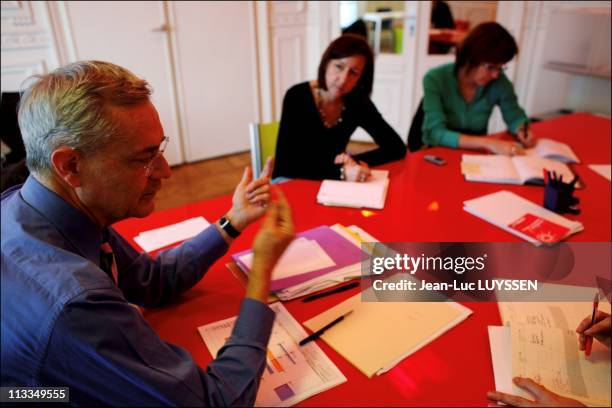 Exclusive - A Week At The French Socialist Presidential Candidate Segolene Royal'S Campaign Headquarter In Paris, France On February 08, 2007 -...