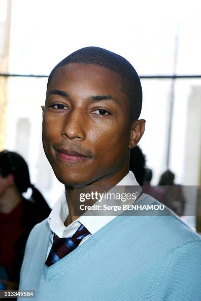 Ywr Spring People At Louis Vuitton Ready To Wear Spring-Summer 2007 Fashion Show ...