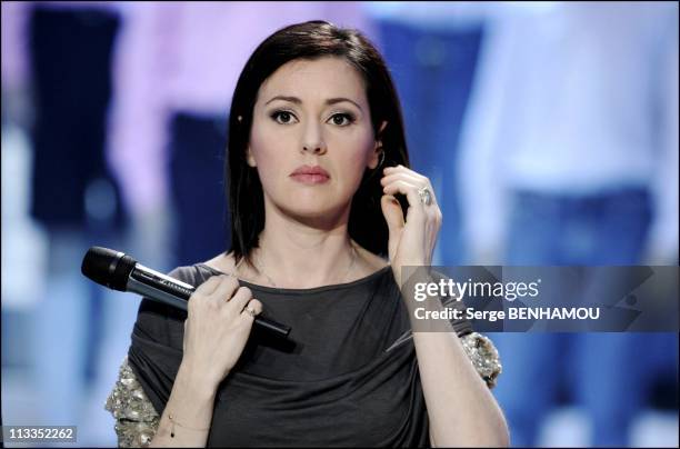 Mireille Mathieu And Tina Arena On The 100 Th Christmas Of 'Les Petits Chanteurs A La Croix De Bois' Tv Show In Paris, France On December 04, 2006 -...