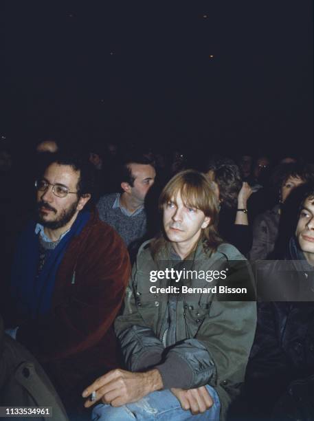 The singer Renaud at the meeting of Pierre Juquin.