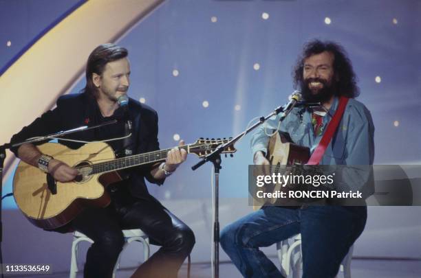 French singer Renaud and French singer Antoine on the set of television show Stars 90.