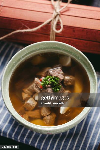 sopa de sparerib - caldo fotografías e imágenes de stock