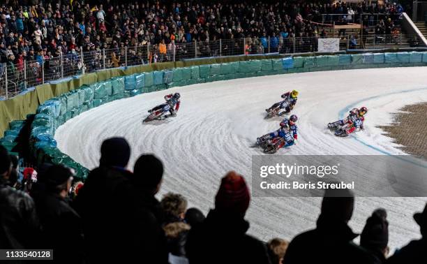 Ice Speed Racing 160 Ice Speedway Stock Photos, High-Res Pictures, and Images - Getty Images