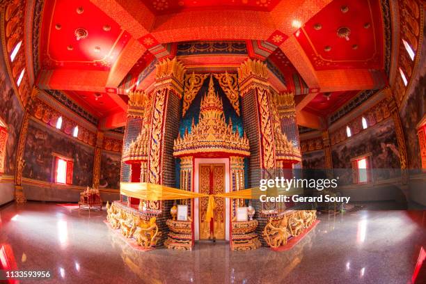 inside the temple wat bang riang, thub pat, phang nga, south thailand - budismo fotografías e imágenes de stock
