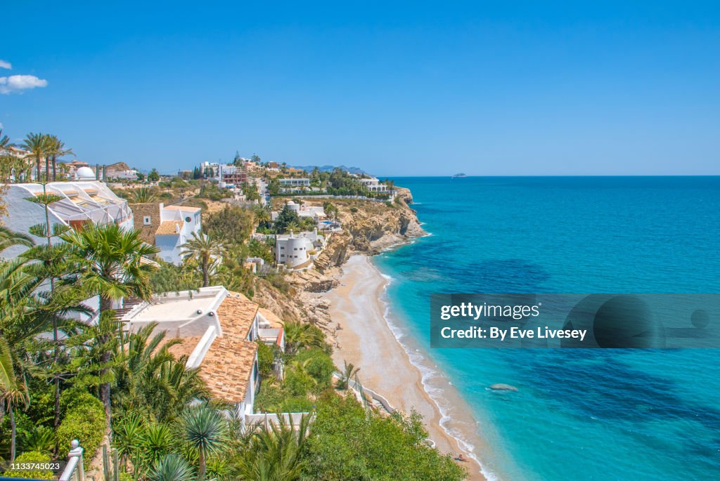 El Asparallo Beach in Villajoyosa