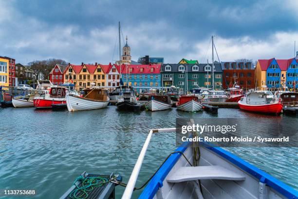 harbour, torshavn, faroe islands - faroe islands stockfoto's en -beelden