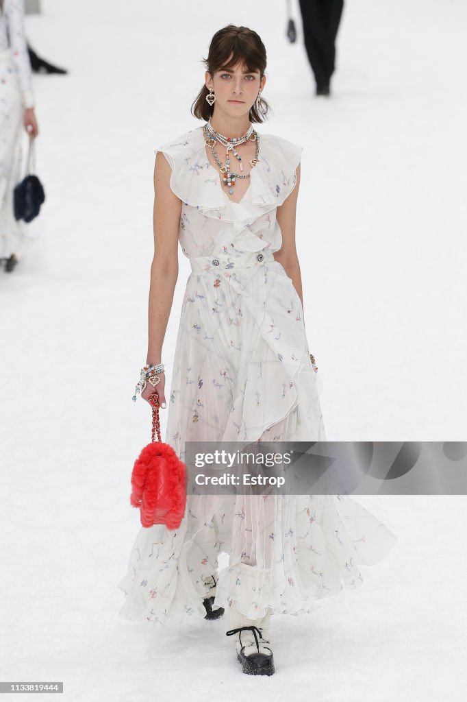 Chanel : Runway - Paris Fashion Week Womenswear Fall/Winter 2019/2020
