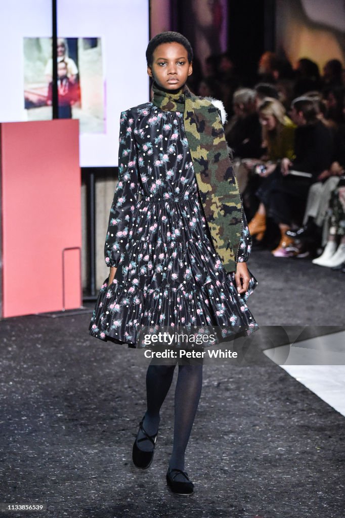 Miu Miu : Runway - Paris Fashion Week Womenswear Fall/Winter 2019/2020