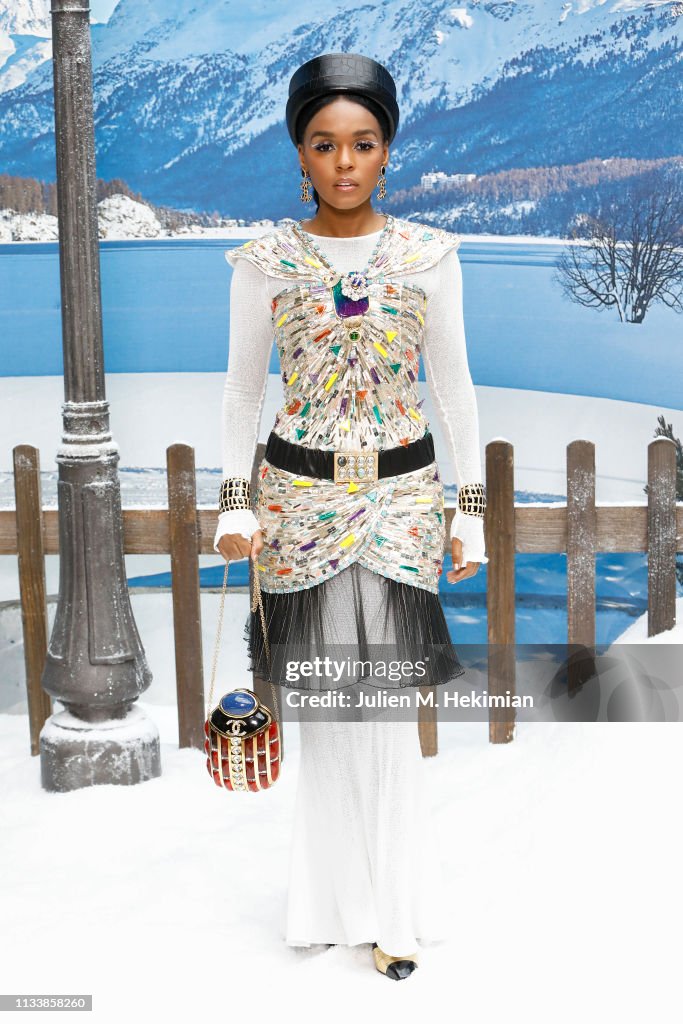 Chanel : Photocall- Paris Fashion Week Womenswear Fall/Winter 2019/2020